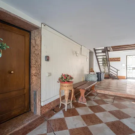 Ca D'oro Monolocale *